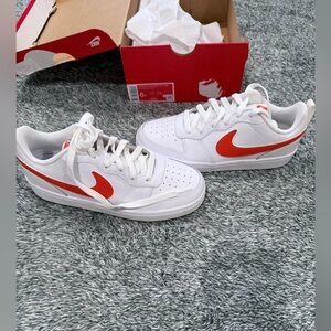 NEW Youth Nike Court Borough Low Sneakers
